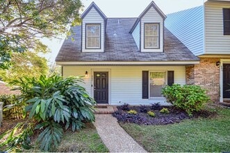 Building Photo - 980 Marys Dr