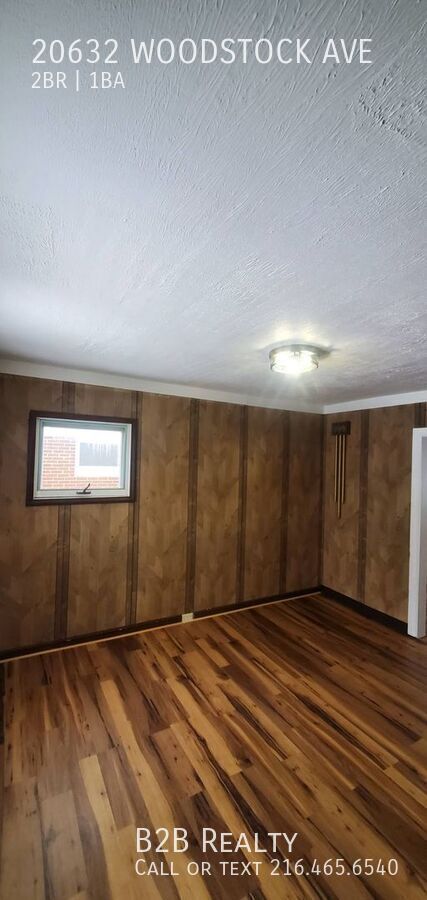 Building Photo - 20632 Woodstock Ave