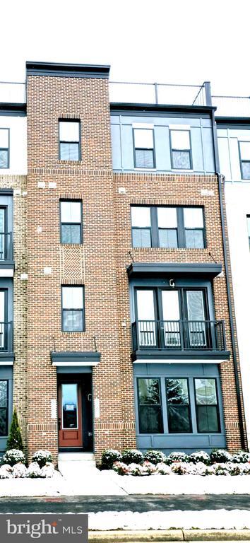 Building Photo - 43400 Farringdon Sq