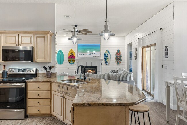 Building Photo - 329 Sailfish Cir