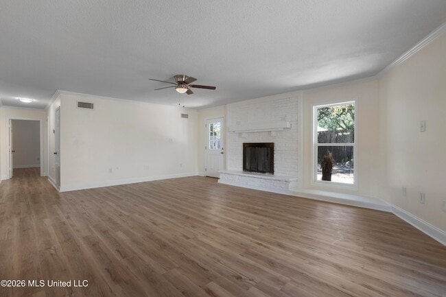 Building Photo - 122 Carroll Ave