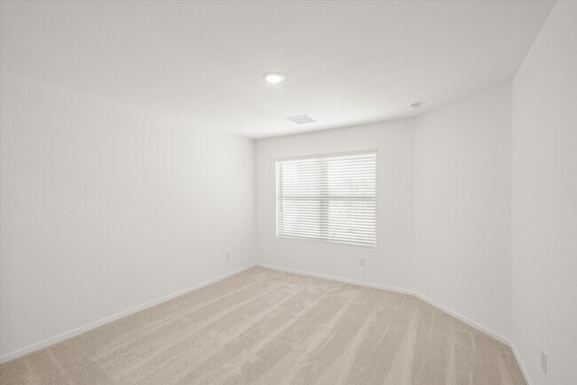 Building Photo - 1522 Windrose Bnd