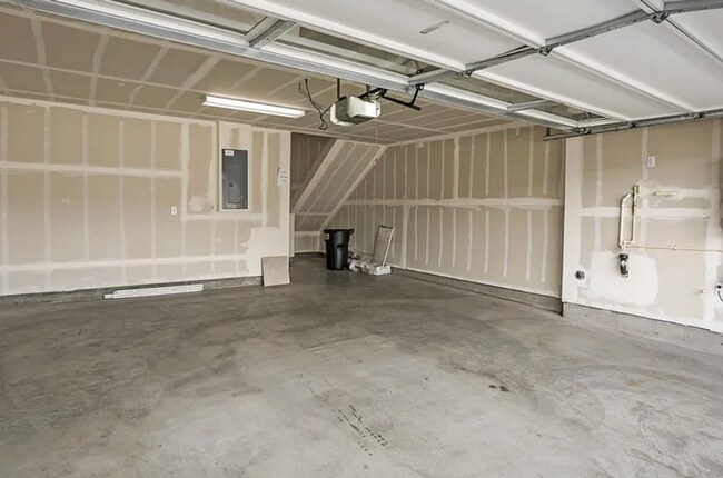 Building Photo - 341 Wild Rose Wy