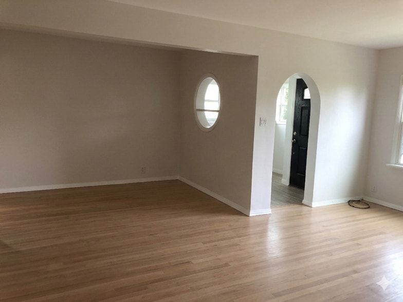 Building Photo - 12621 Woodgreen St