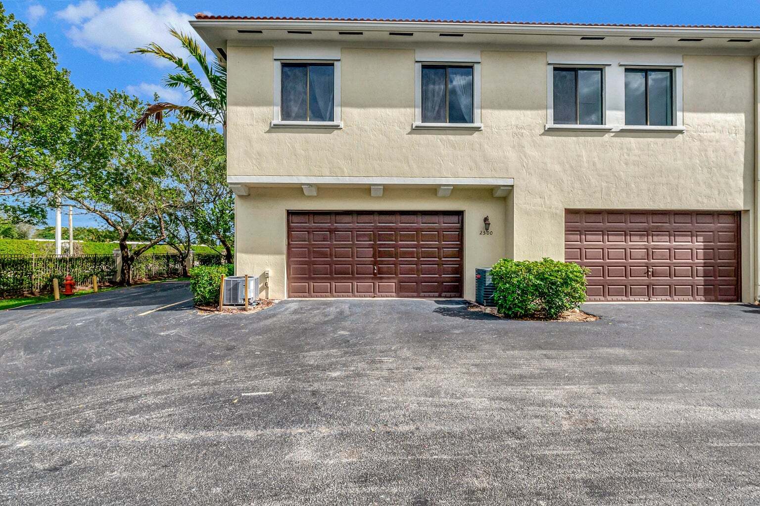 Building Photo - 2500 Venetian Ct