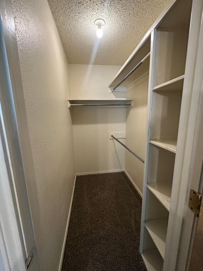 Building Photo - 5618 Brownfield Dr
