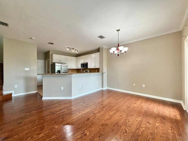 Building Photo - 3300 Forest Creek Dr