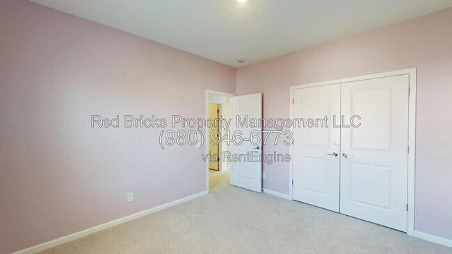 Building Photo - 13248 Chopin Ridge Rd