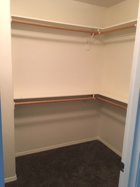 Building Photo - 16832 NW Oak Creek Dr