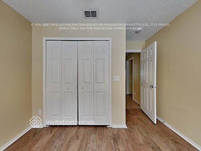 Building Photo - 7204 Lake Marsha Dr