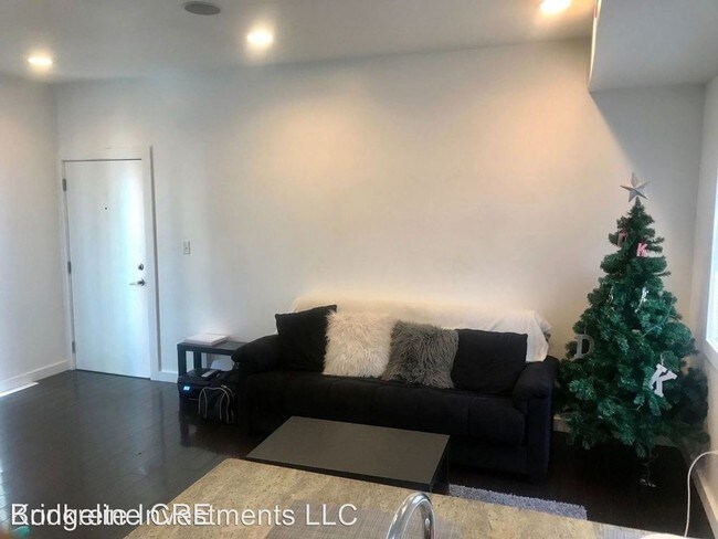 Building Photo - 1611 W Montgomery Ave