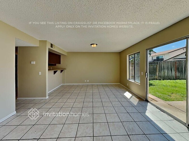 Building Photo - 11951 Sugar Creek Ct