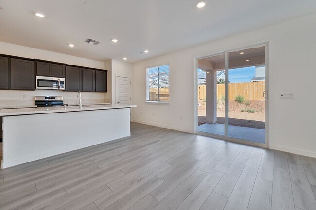 Building Photo - Brand-New 4BR Home with Solar in Rancho Co...