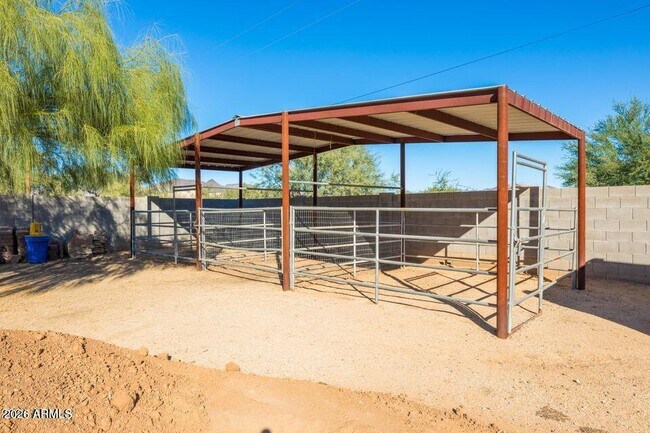 Building Photo - 37005 N 7th St