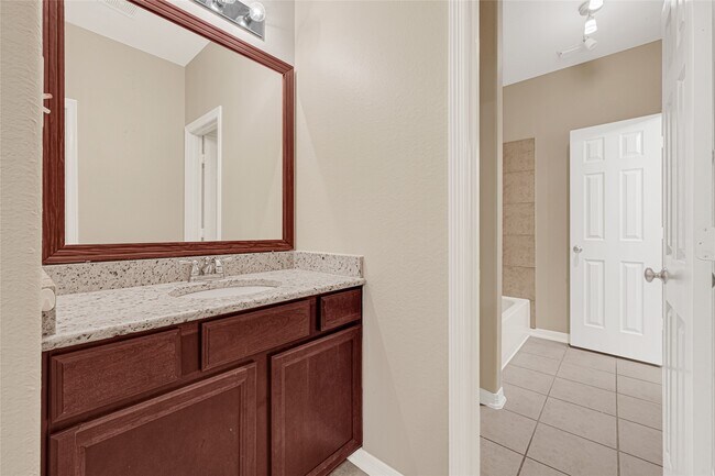 Building Photo - 3906 Point Cuero Ct