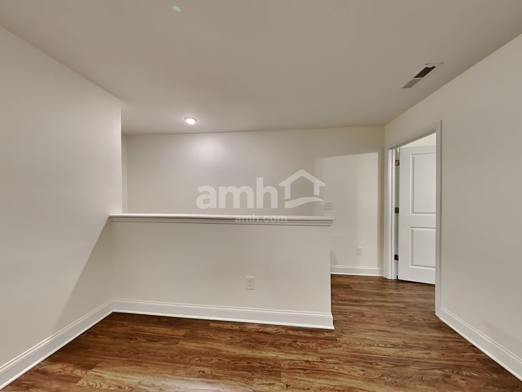 Building Photo - 54 Gregory Dr