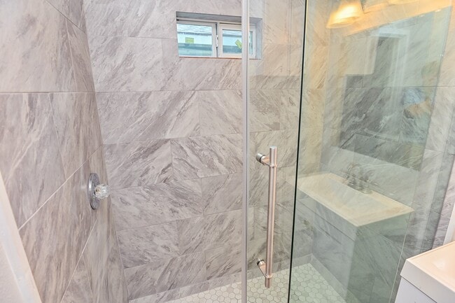 Building Photo - 4714 Nichols St