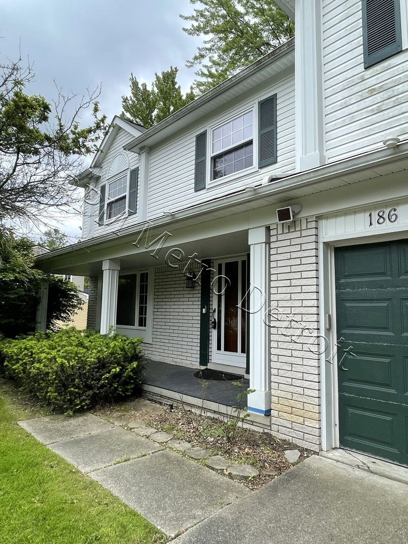 Building Photo - 186 Randall Dr
