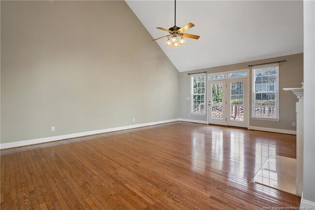 Building Photo - 147 Lamplighter Way