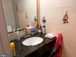 Building Photo - 736 S 8th St