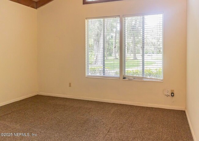 Building Photo - 3348 State Rd 13 N