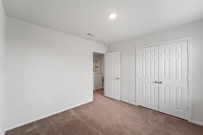 Building Photo - 5618 Downie Draw Ranch Trail