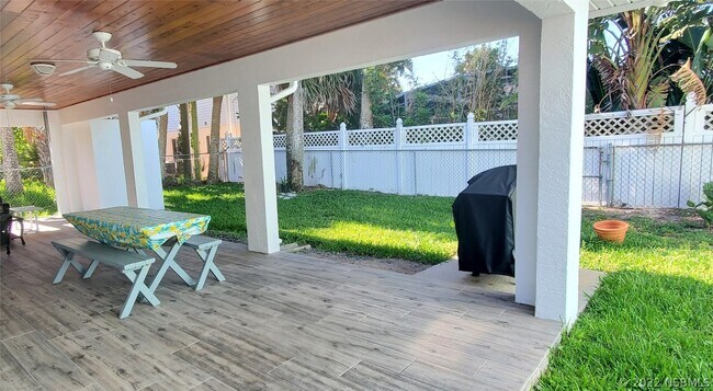 Building Photo - 239 Kirkland Rd