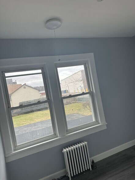 Building Photo - 56 Dobbs Ferry Rd