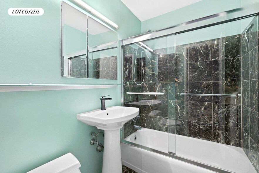 Building Photo - 372 Central Prk W