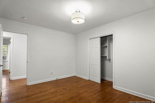Building Photo - 334 Westview Dr