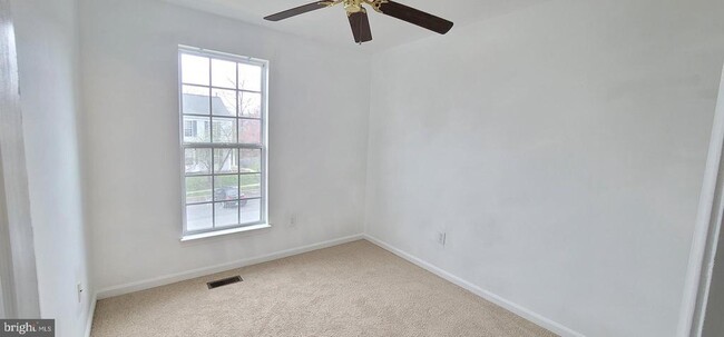 Building Photo - 662 Lucky Leaf Cir