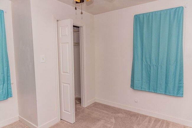 Building Photo - Located Near Regency Mall- A MUST See!