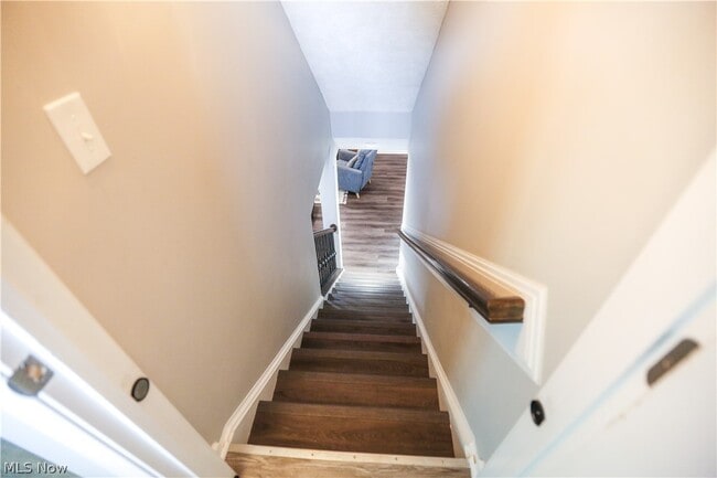 Building Photo - 9387 Nash Ln