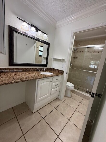 Building Photo - 3015 SW 20th Terrace