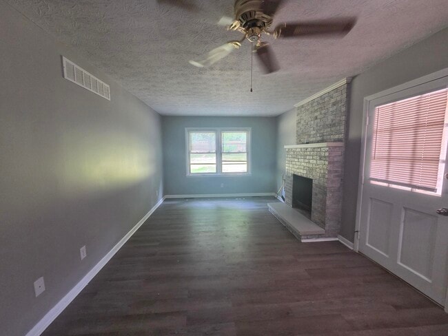Building Photo - 3334 Nevius Dr