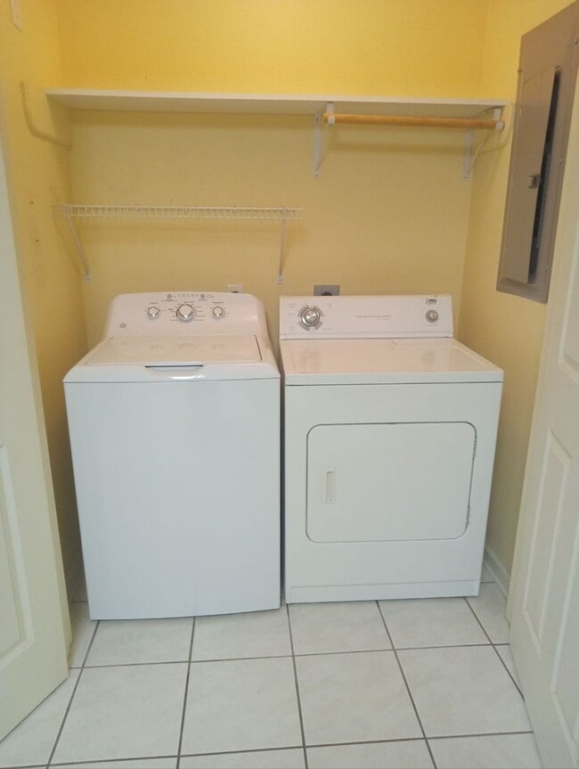 Building Photo - Now Available – 1-Level Condo in Alexandria, LA | $1,250/month