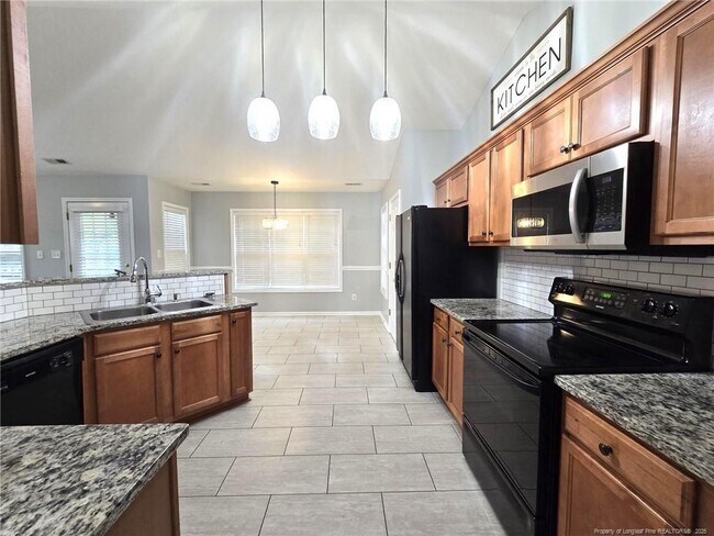 Building Photo - 4158 Redspire Ln
