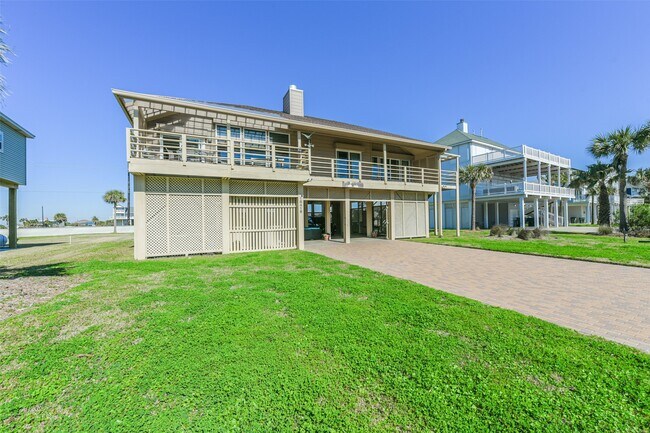 Building Photo - 18418 E De Vaca Ln