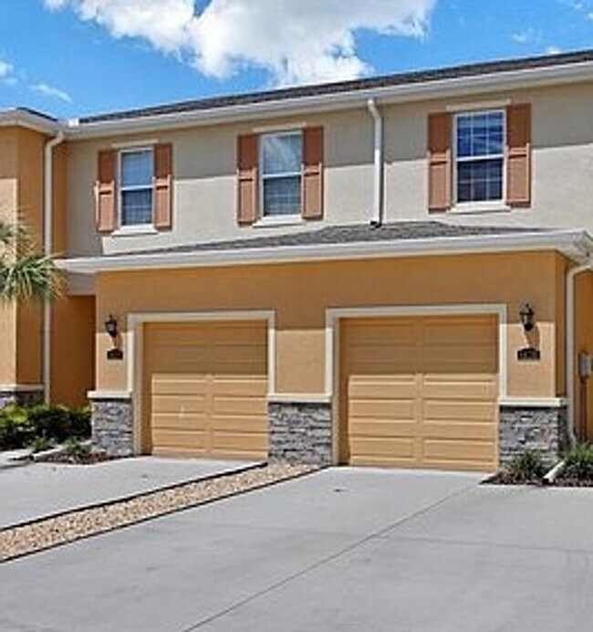 Building Photo - There’s No Place Like This 2-Story 3 BR, 2.5 BA Hidden River Townhome!