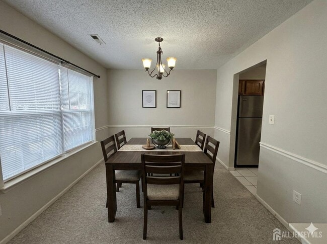 Building Photo - 62 Colleen Ct