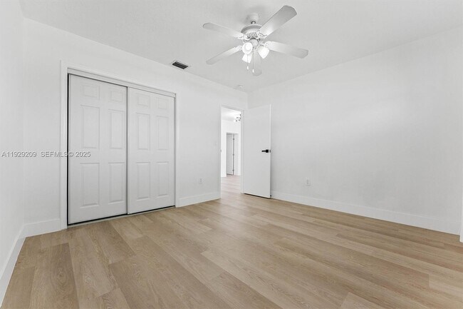 Building Photo - 2610 NW 83rd Ave