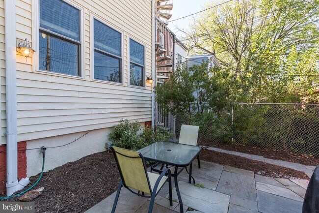 Building Photo - 4114 New Hampshire Ave NW