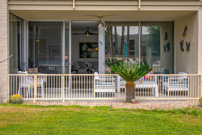 Building Photo - 477 Desert Lakes Dr