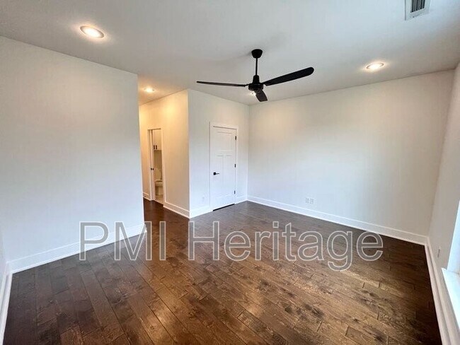 Building Photo - 1344 S Duncan Ave