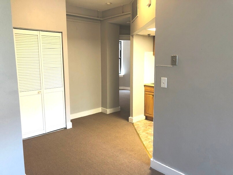 Building Photo - 479 Commonwealth Ave