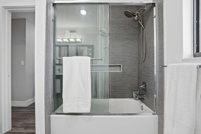 Building Photo - 7136 SW 105th Ct