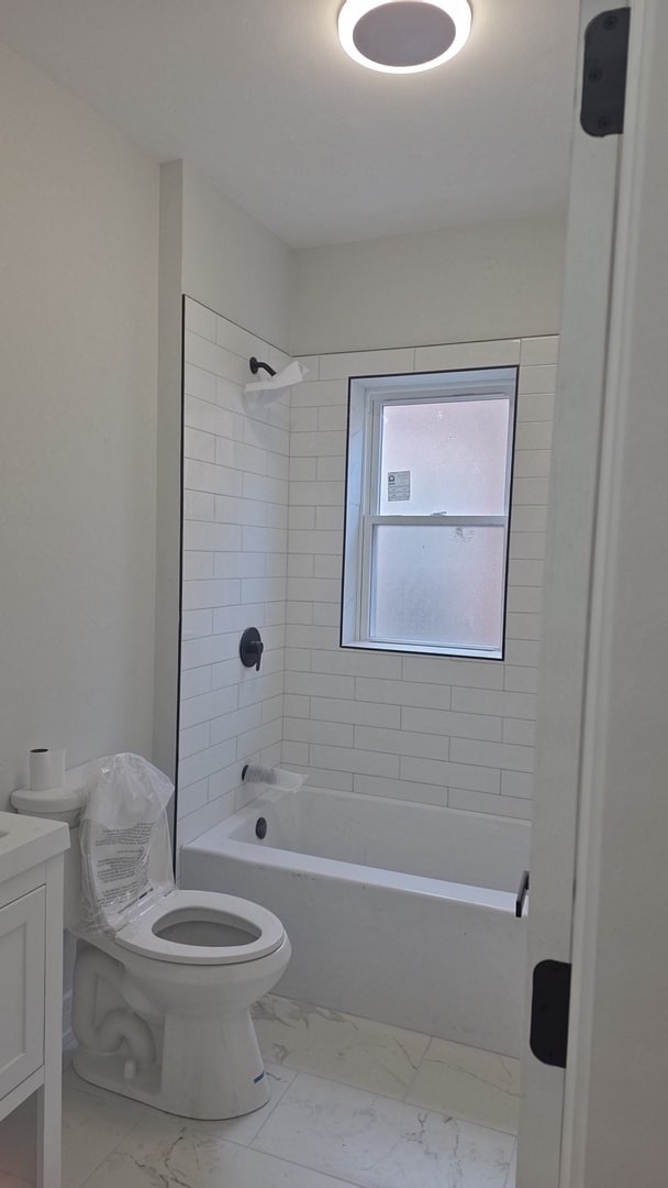 Building Photo - 7607 S Evans Ave