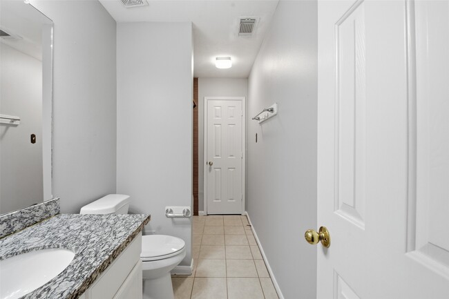 Building Photo - 24802 Sageford Ct