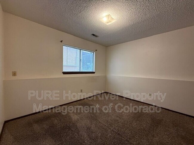 Building Photo - 1122 Yuma St