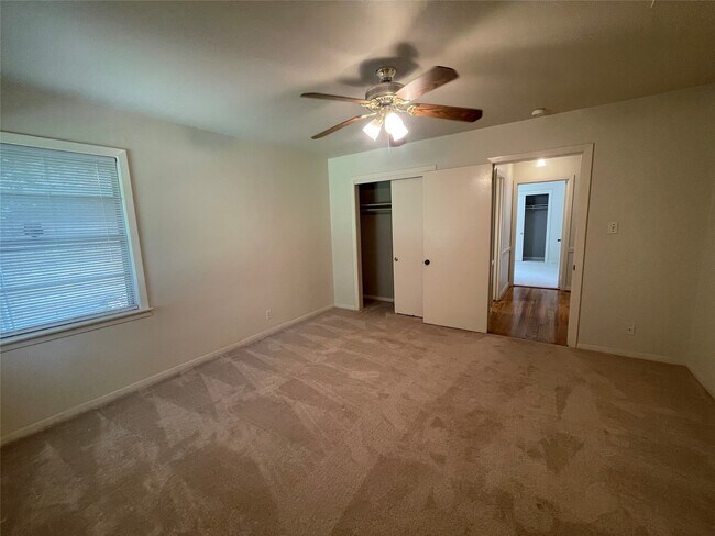 Building Photo - 5042 Grape St